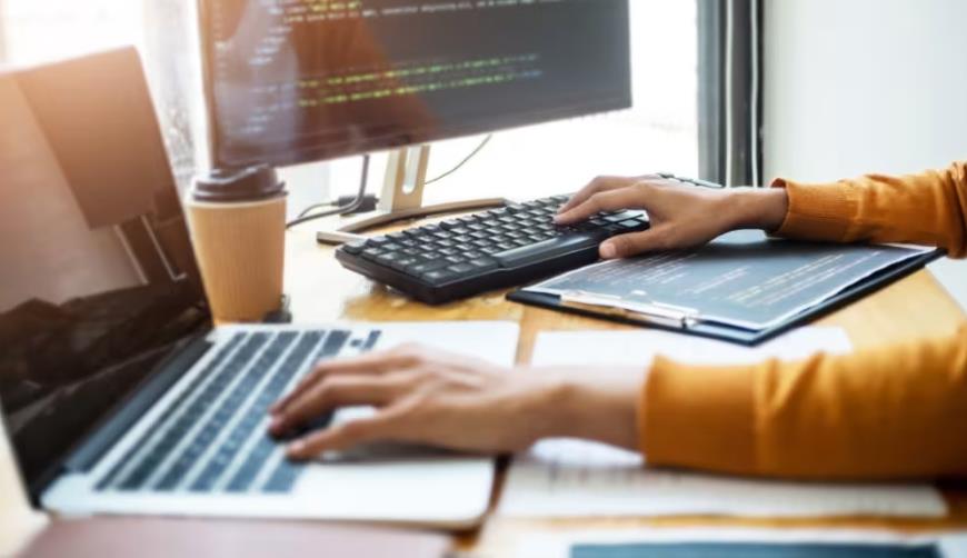 轻量赋能：鞍山AI智能应用开发中让技术团队高效协作的3个关键